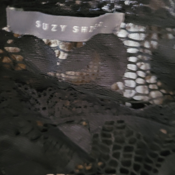 Suzy Shier Black Lace Tunic Top - Picture 7 of 7